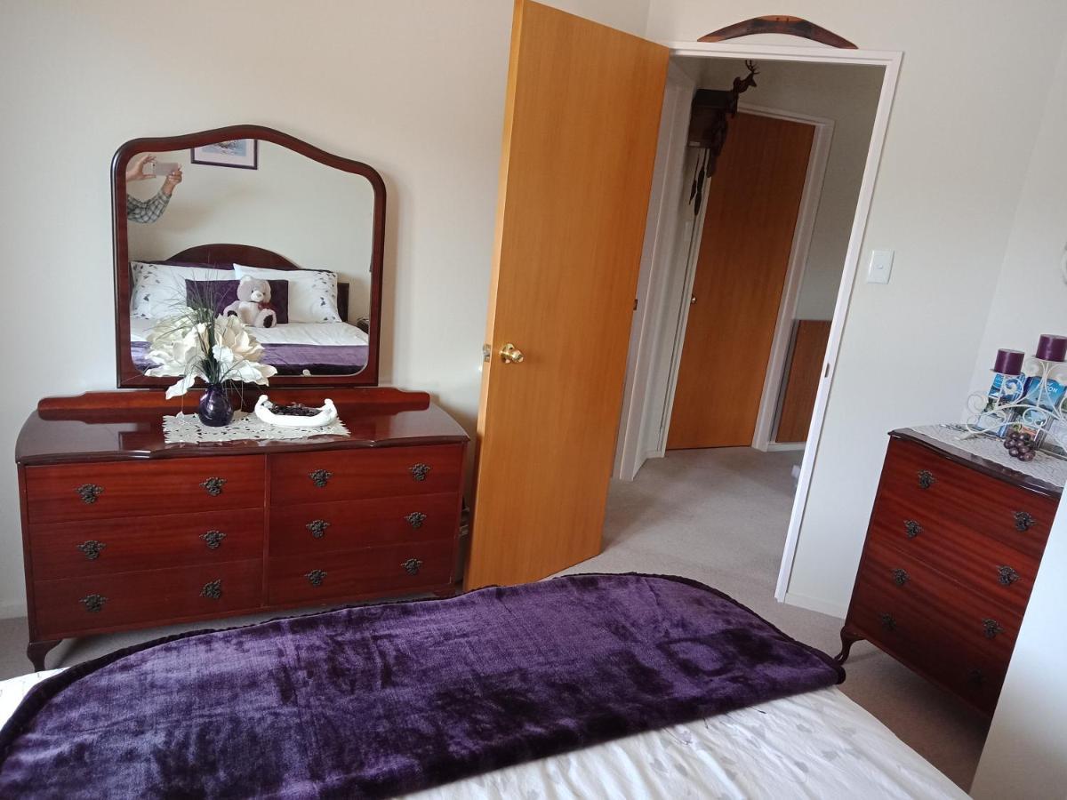 Bed and Breakfast Moana View Пиктон Экстерьер фото