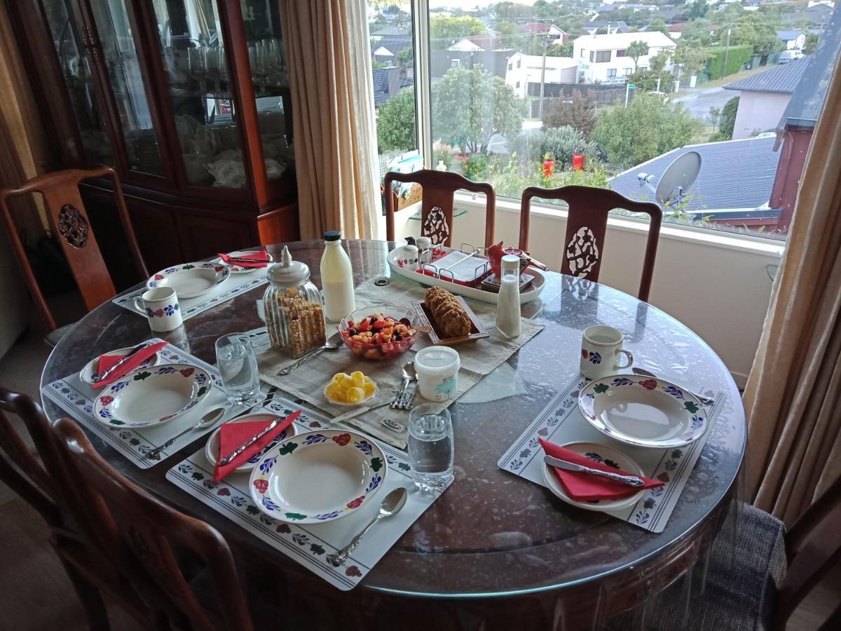 Bed and Breakfast Moana View Пиктон Экстерьер фото