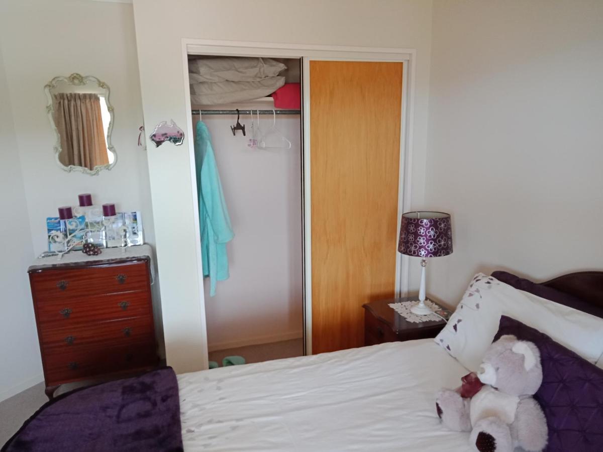 Bed and Breakfast Moana View Пиктон Экстерьер фото